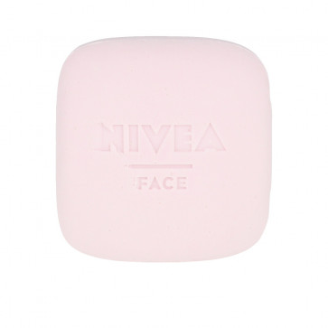 Nivea Naturally Good Limpiador facial piel radiante Pastilla de jabón 75 g