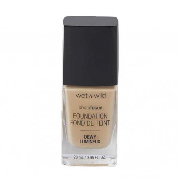 Wet N Wild PhotoFocus Dewy Foundation - Soft Beige 30 ml